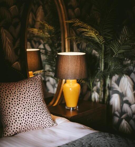 Номер Стандарт, Charlton Hall At Charlton Hall Estate