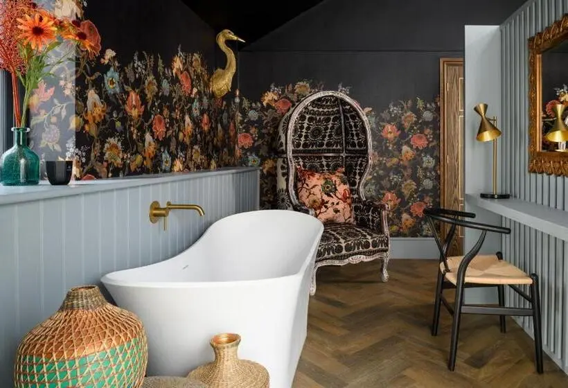 庭の見えるジュニアスイート, The Tempus at Charlton Hall Estate
