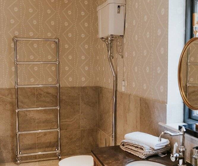 Номер Стандарт, Charlton Hall At Charlton Hall Estate