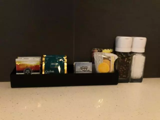 スタンダードスタジオ, Coachman Motel
