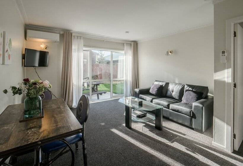 带2个卧室的公寓, Coachman Motel