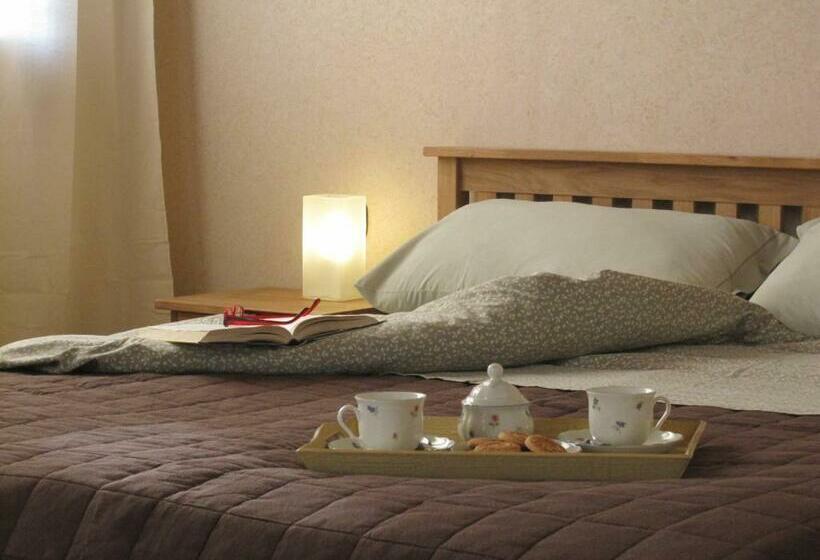 带花园景观的标准三人间, Agriturismo Ai Carpini