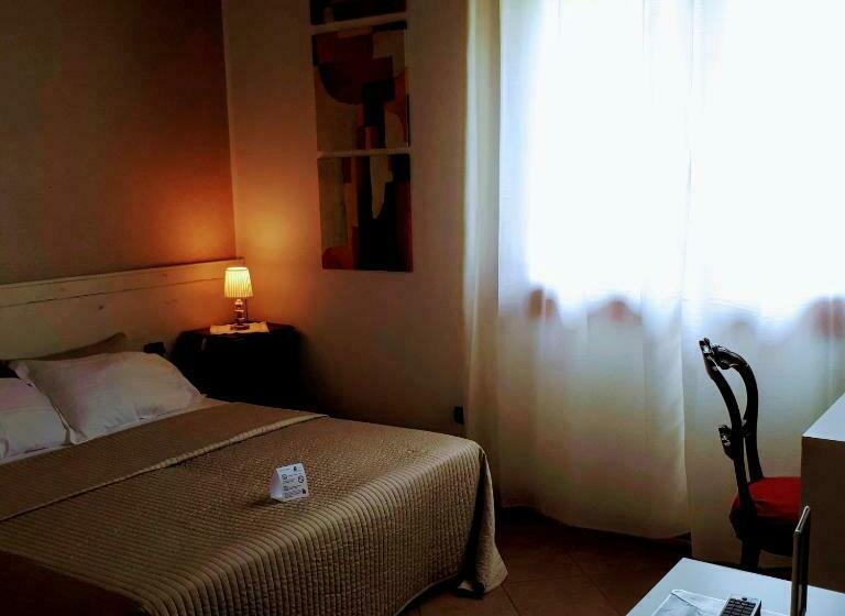 带花园景观的标准三人间, Agriturismo Ai Carpini