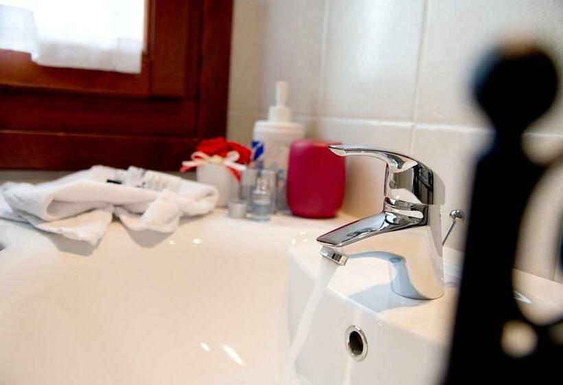 带花园景观的标准三人间, Agriturismo Ai Carpini