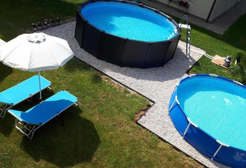 带花园景观的古典房间, Agriturismo Ai Carpini