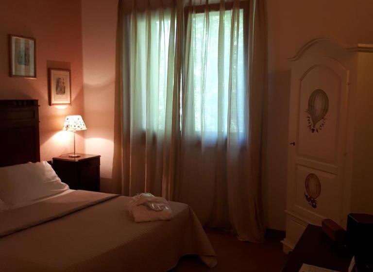 带花园景观的古典房间, Agriturismo Ai Carpini
