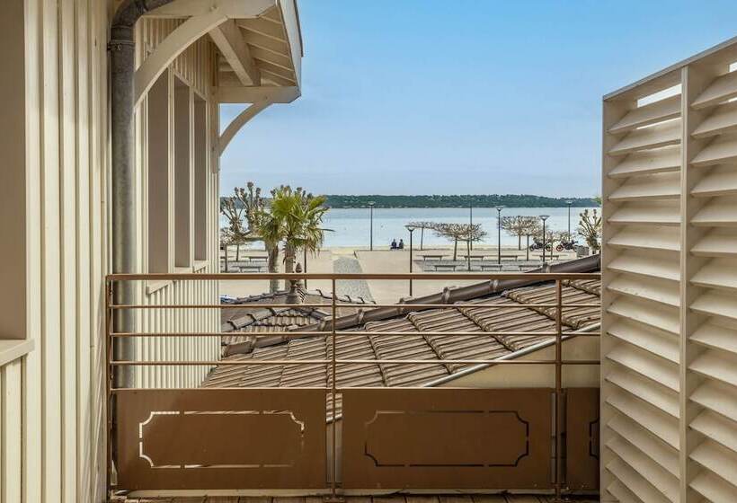 Номер Стандарт Вид на Море, Cote Sable