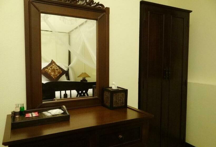 اتاق خانوادگی, Bann Kong Kam House