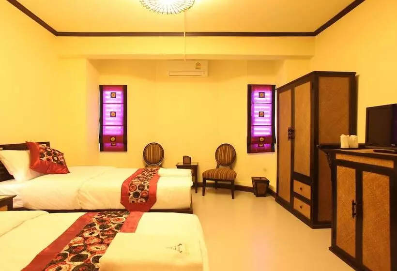 Perhehuone, Bann Kong Kam House