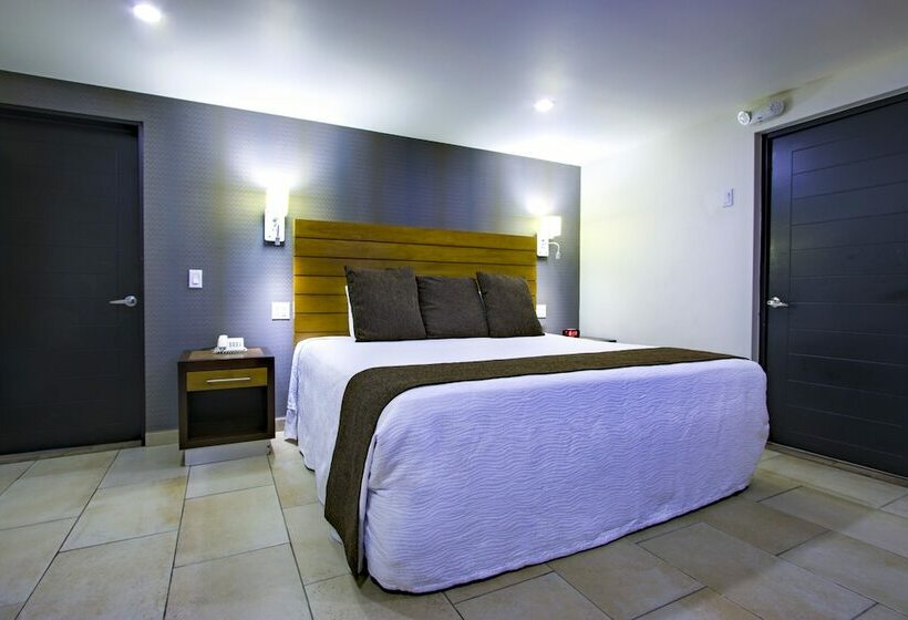 סוויטת ג'וניור, La Pinta