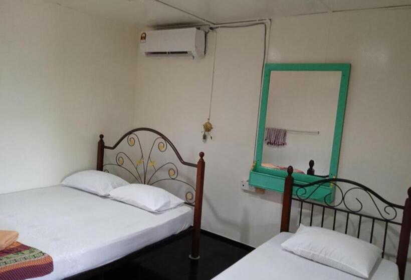 Номер Стандарт Трехместный, Nazri Nipah Camp
