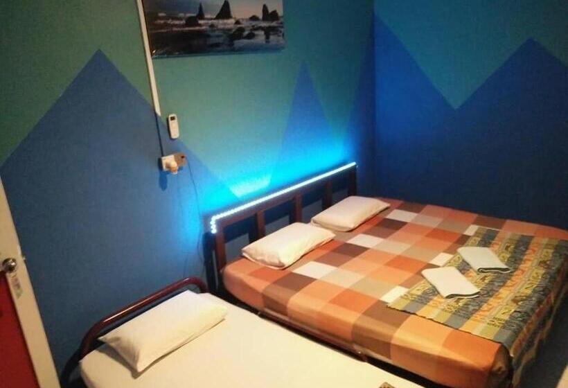 Standard Triple Room, Nazri Nipah Camp