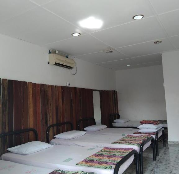 Family Room, Nazri Nipah Camp