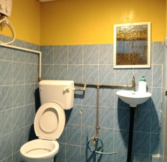 Camera Standard, Nazri Nipah Camp