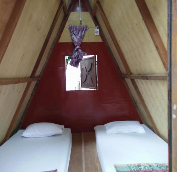 Camera Economy, Nazri Nipah Camp