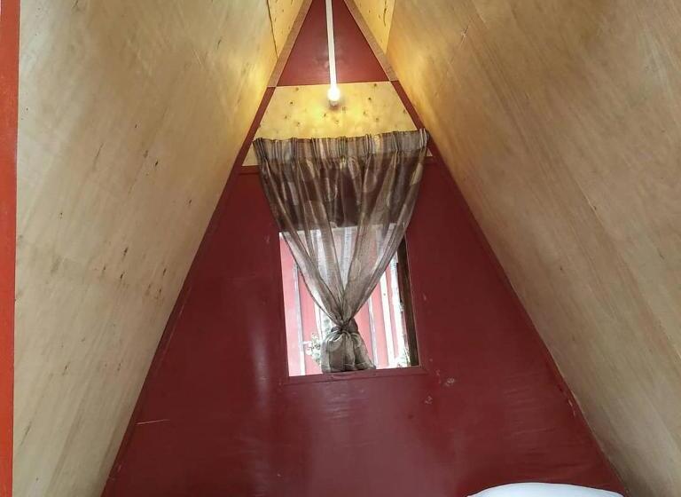 Economy Room, Nazri Nipah Camp