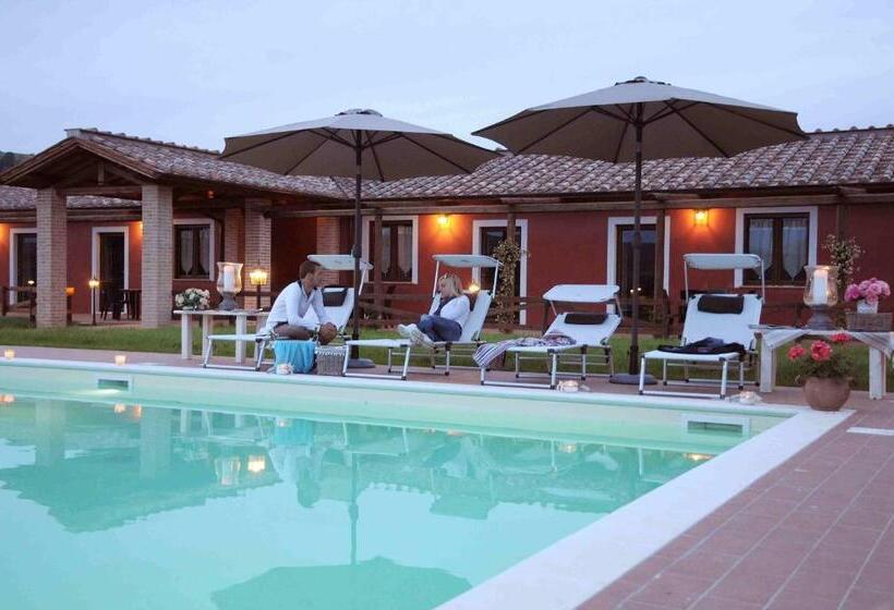 דירת 2 חדרי שינה עם נוף לבריכה, Podere Calledro