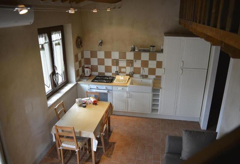 דירת 2 חדרי שינה עם נוף לבריכה, Podere Calledro