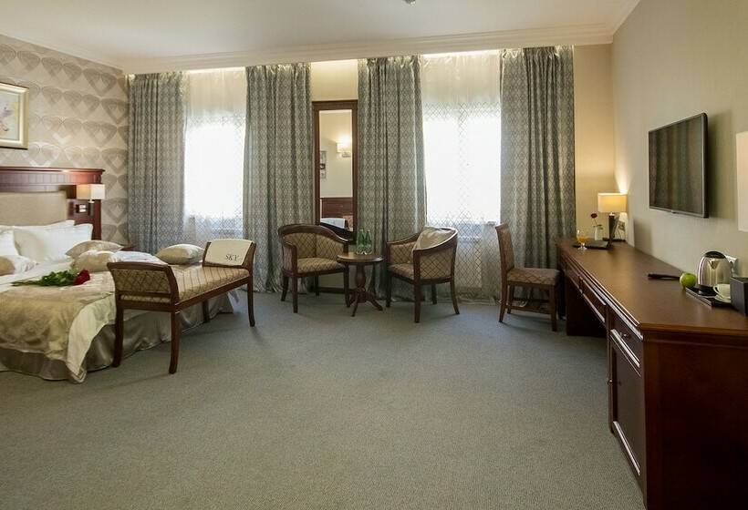 스탠다드 스튜디오, Sky Centr