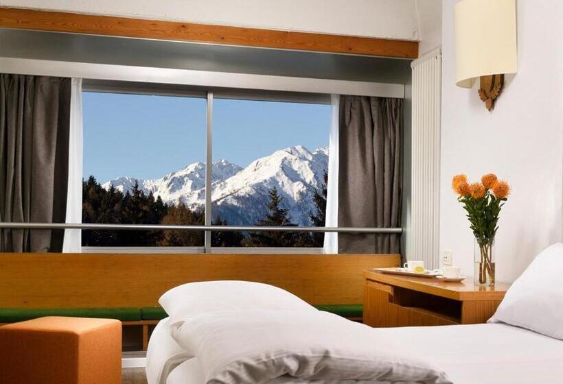 Quarto Estandar Individual, Th Marilleva