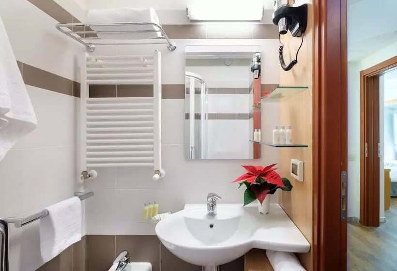 Pokój Klasyczny Czteroosobowy, Th Marilleva