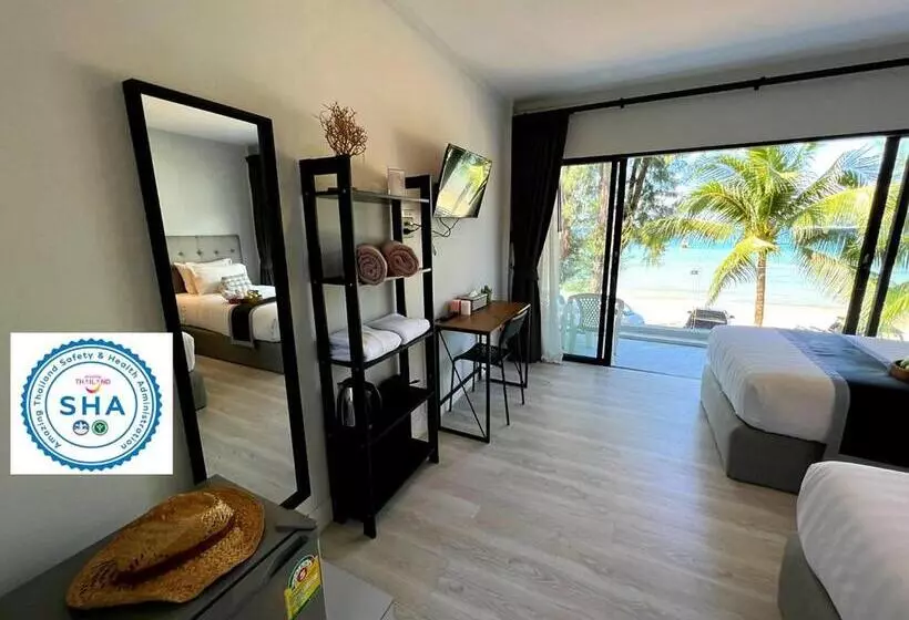 اتاق سوپریور با چشم‌انداز دریا, Thai Kamala Beach Front