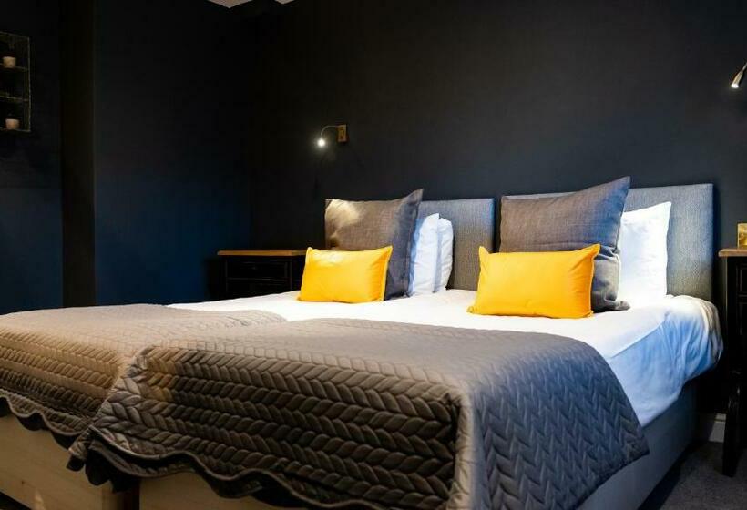 Номер Deluxe, The Bridge