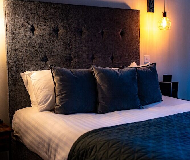 Номер Стандарт, The Bridge