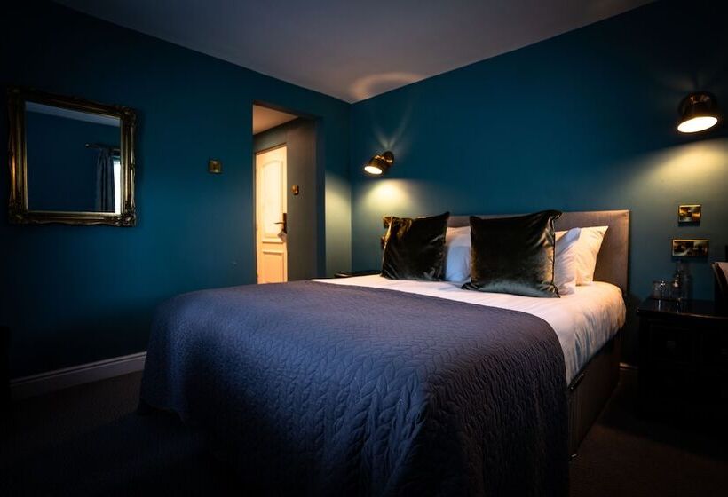 Номер Стандарт, The Bridge