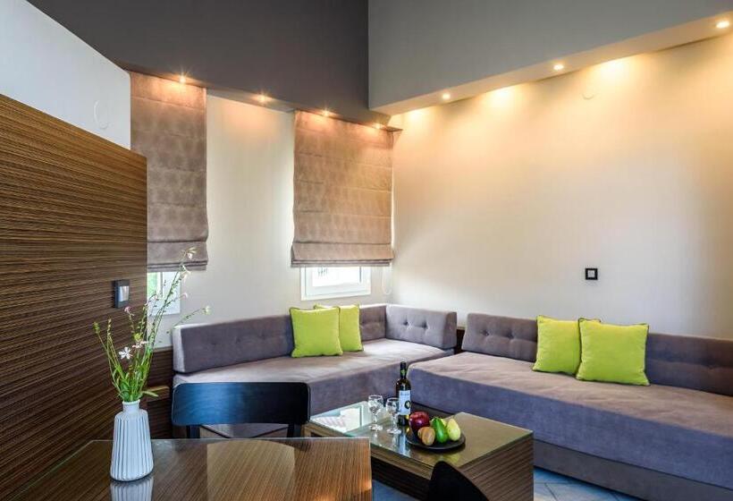 سوییت جونیور با چشمانداز دریا, Lito Beach