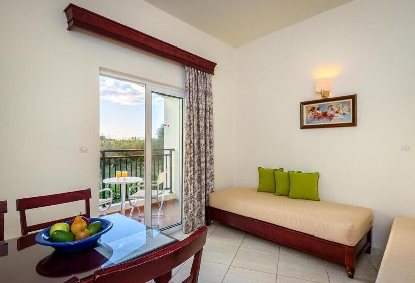 آپارتمان 2 خوابه, Lito Beach