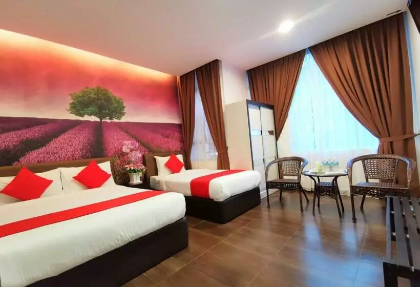 デラックストリプルルーム, Palazzo Hotel Kulai