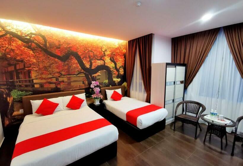 غرفة ديلوكس ثلاثية, Palazzo Hotel Kulai