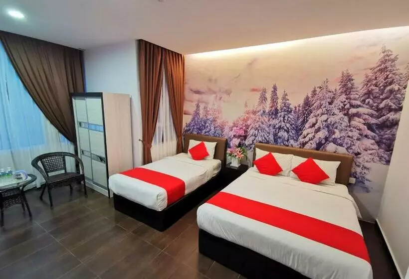 デラックストリプルルーム, Palazzo Hotel Kulai