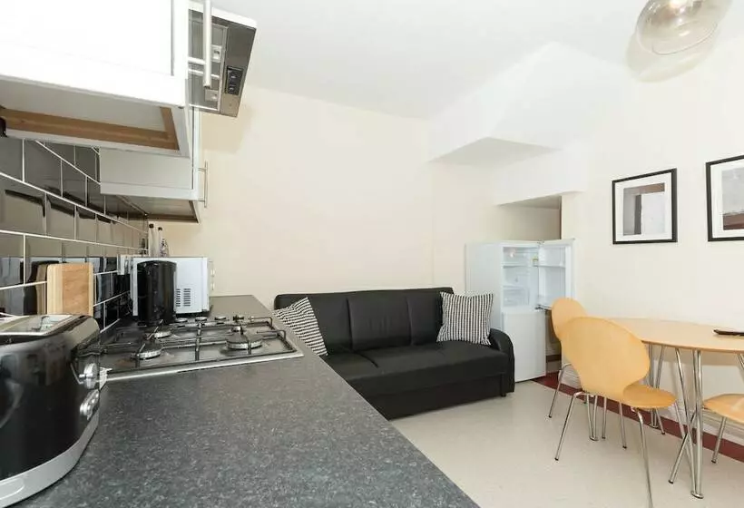Huoneisto 1 Makuuhuone, The Apartment Company