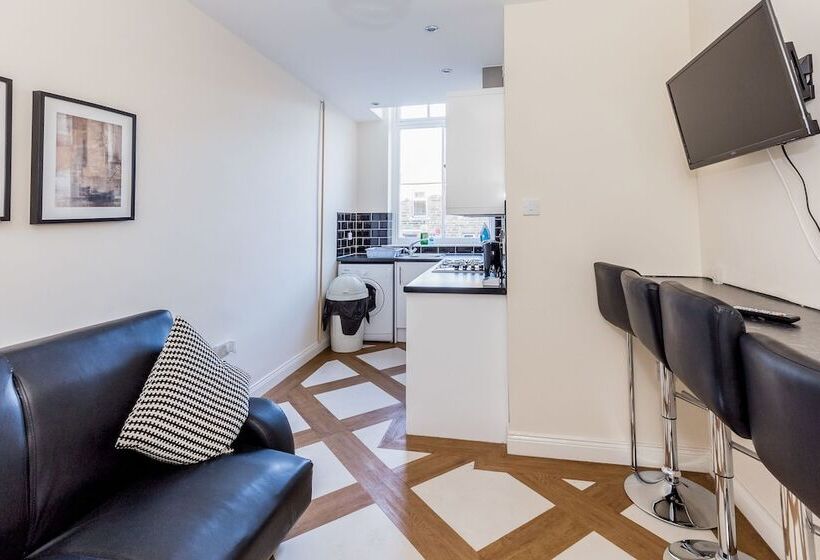 带2个卧室的公寓, The Apartment Company