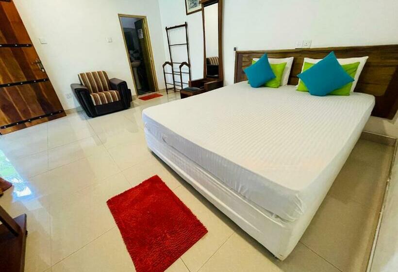 Номер Deluxe Вид на Бассейн, Tishan Holiday Resort