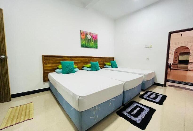 Номер Стандарт Трехместный, Tishan Holiday Resort