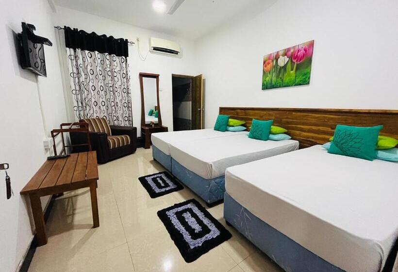 Номер Стандарт Трехместный, Tishan Holiday Resort