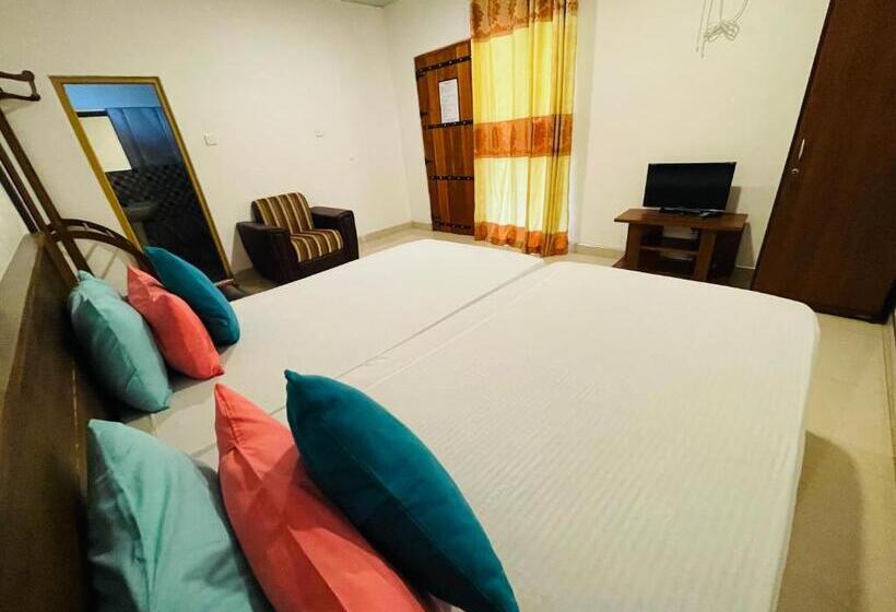 Номер Deluxe Вид на Бассейн, Tishan Holiday Resort