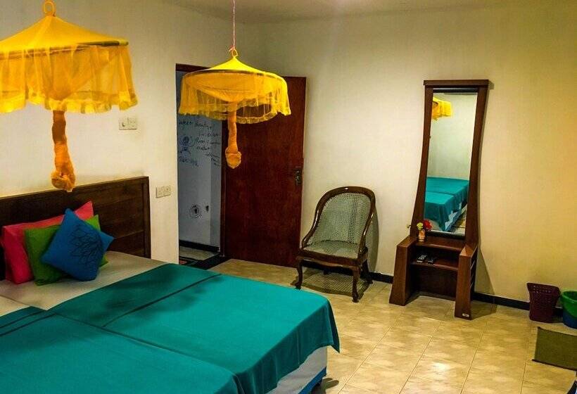 Номер Стандарт Трехместный, Tishan Holiday Resort