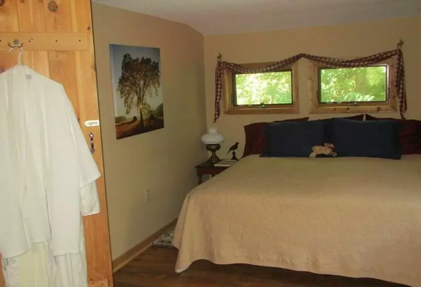 スタンダードルーム, Buffalo Creek Bed & Breakfast