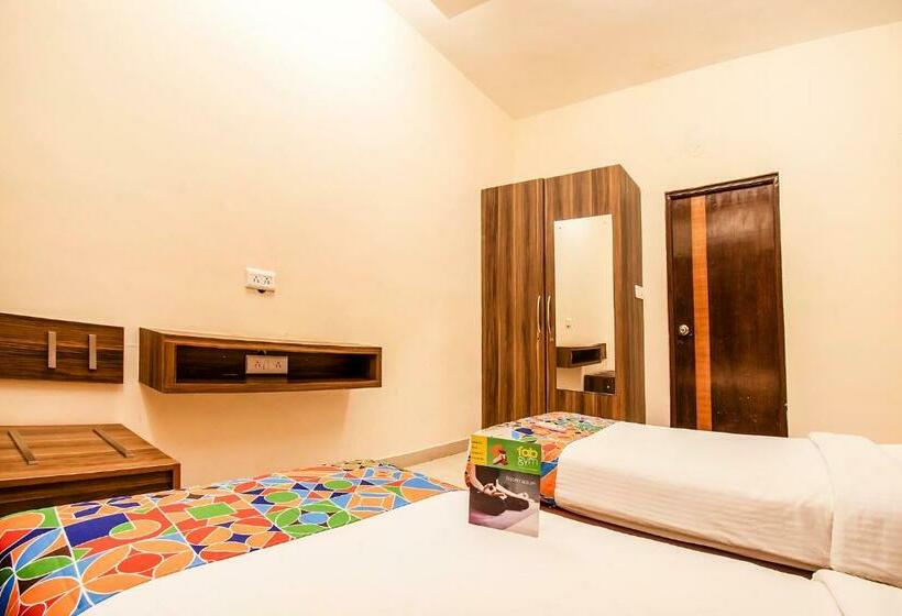 סוויטה, Fabhotel Astra Electronic City