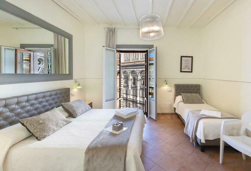 اتاق استاندارد سه تخته با چشم‌انداز, B&b Soggiorno Battistero