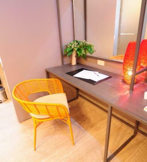 Quarto Premium, Boracay Uptown