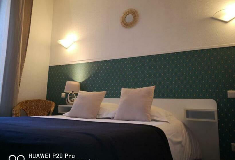 标准间, Trianon Tours