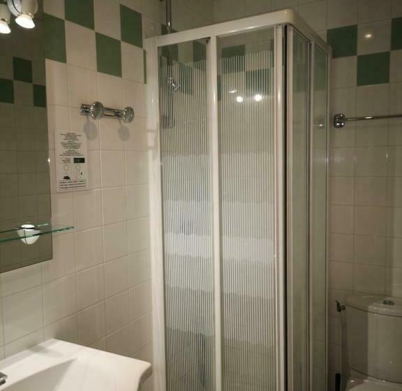 标准单人间, Trianon Tours