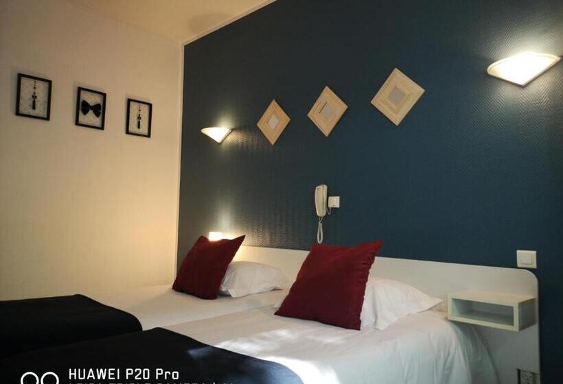 标准间, Trianon Tours