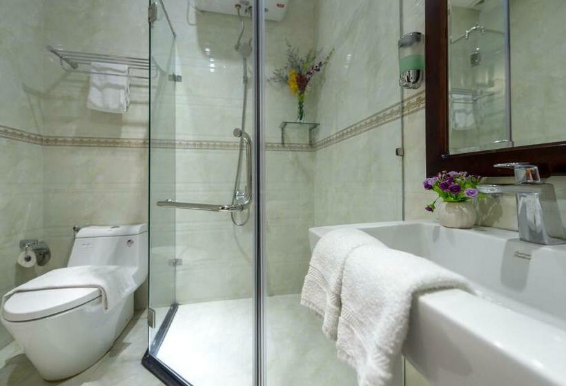 اتاق سوپریور, Iris