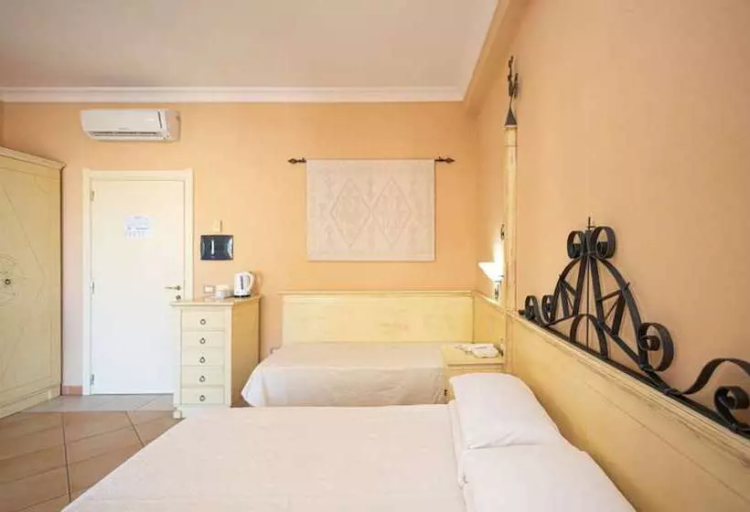 オーシャンビューのスーペリアトリプルルーム, La Rosa Dei Venti By Lvg Hotel Collection